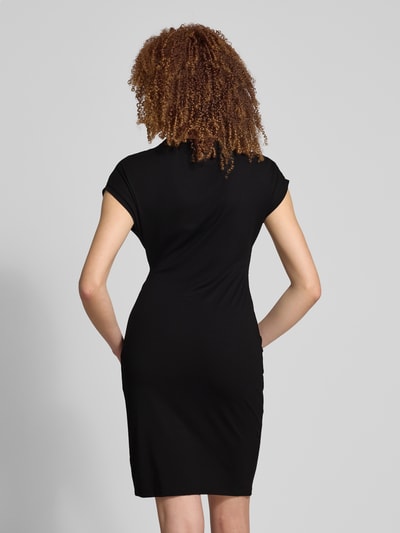 EDITED Knielange jerseyjurk met knoopdetail, model 'Faith' Zwart - 5