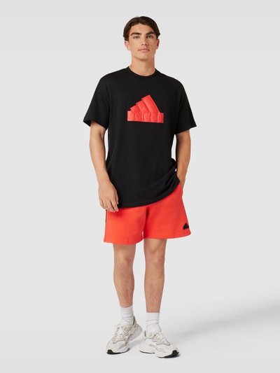 ADIDAS SPORTSWEAR T-shirt z detalem z logo Czarny 1