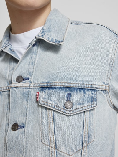 Levi's® Jeansjacke mit Brustpattentaschen Modell 'THE TRUCKER JACKET' Hellblau 3