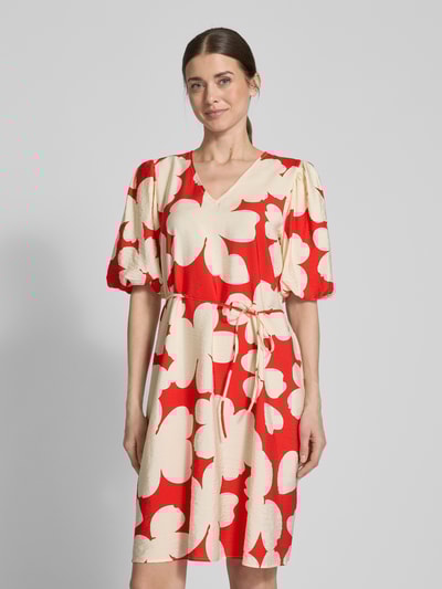 B.Young Knielanges Kleid mit Bindegürtel Modell 'IBINE' Rot 4