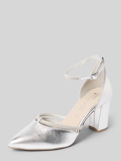 Produktfoto, Pumps mit Ziersteinbesatz von Marco Tozzi w srebrnym kolorze, spiczasty przód, pasek z klamrą, ozdobne kamienie, obcas 8 cm, wysokość cholewki 10 cm, szerokość w rozmiarze 40: 6 cm