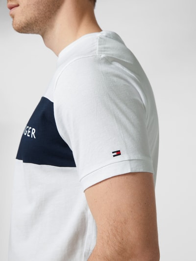 Tommy Hilfiger T-Shirt mit Label-Print Weiss 3