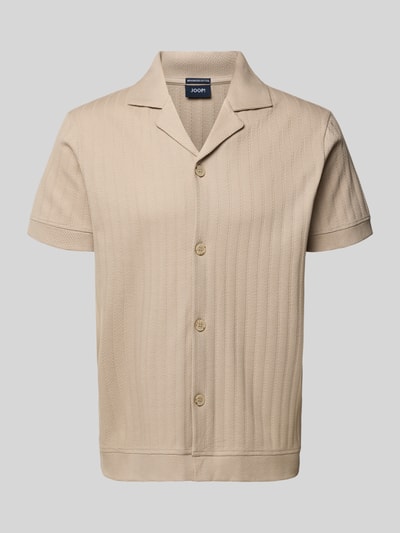 Produktfoto, Regular Fit Poloshirt mit durchgehender Knopfleiste von JOOP! Collection in Beige, reine Baumwolle, strukturierte Oberfläche, Modell 'Juanmanuel'.