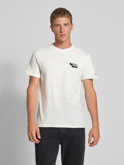 Tommy Jeans T-shirt o kroju Slim Fit z czystej bawełny Złamany biały 4