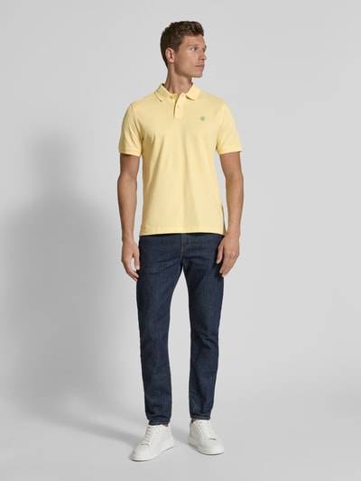 MCNEAL Regular Fit Poloshirt mit Label-Stitching Hellgelb 1