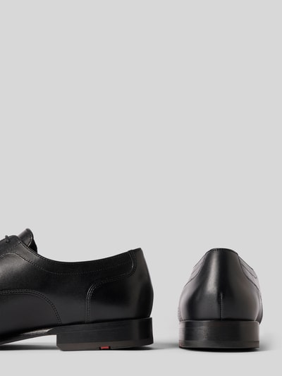 Produktfoto, Schnürschuhe aus echtem Leder Modell 'Leno' von Lloyd, czarne, smukły fason, gładka podeszwa, obcas 3 cm, wysokość cholewki 7 cm, szerokość w rozmiarze 44: 11 cm