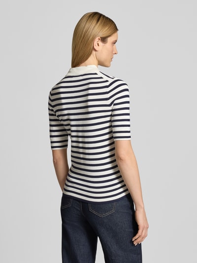 Christian Berg Woman Poloshirt aus Viskose-Mix Offwhite 5