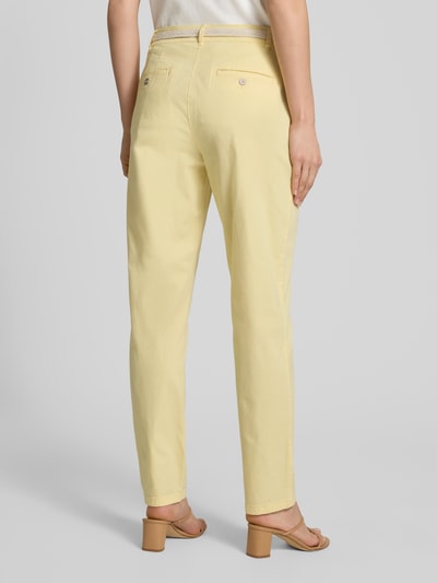 Christian Berg Woman Casual fit chino met riem Lichtgeel - 5