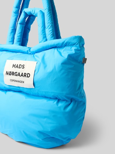 MADS NØRGAARD Tote bag met logopatch in doorgestikte look, model 'Pillow' Lichtblauw - 3
