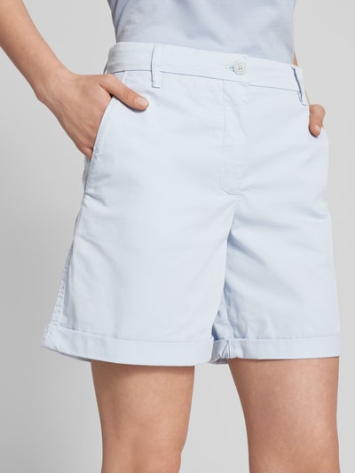 Tommy Hilfiger Flared Chino-Shorts mit Gesäßtaschen Modell 'CO BLEND GMD' Hellblau 3