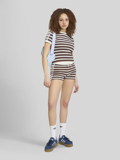 adidas Originals Slim Fit T-Shirt aus Baumwoll-Mix Mittelbraun 1