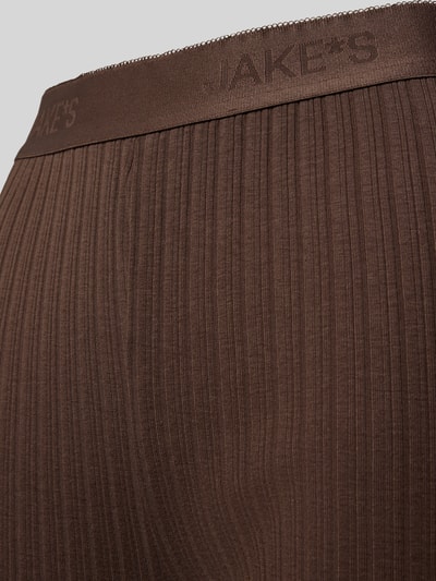 Produktfoto, braune Pyjama-Hose mit Elastischer-Logo-Bund von Jake*s Casual aus Modal-Bio-Baumwoll-Mix im Feinripp-Look, Loose-Fit.
