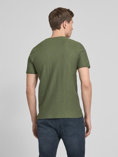 MCNEAL T-Shirt mit V-Ausschnitt Khaki 5