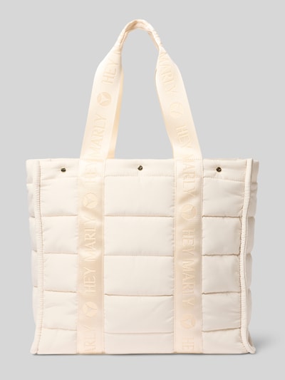 Produktfoto, Handtasche in Stepp-Optik Modell 'Best Buddy' von Hey Marly aus cremefarbenem Material mit Hauptfach, Reißverschluss, Trageriemen mit Logo-Detail, Breite 40 cm, Länge 35 cm, Tiefe 16 cm, Länge Schulterriemen 60 cm.