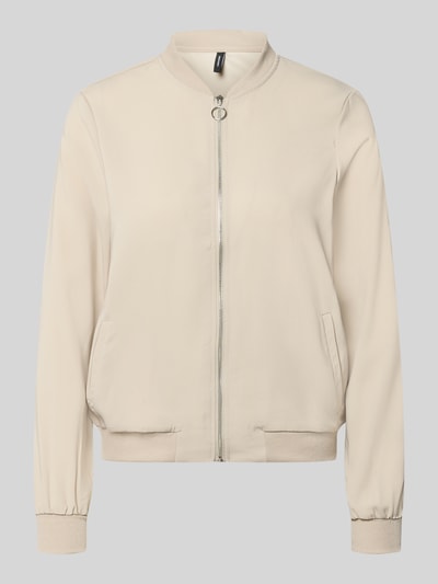 Produktfoto, Regular Fit Blouson mit Allover-Muster Modell 'COCO' von VERO MODA, beige, glatte Oberfläche, silberner Reißverschluss, Damen Bomberjacke