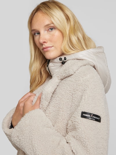 Frieda & Freddies Mantel im Double-Layer-Look Modell 'GINE' Sand 3