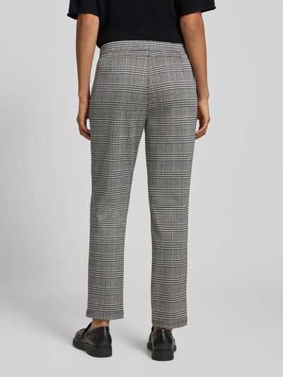 Christian Berg Woman Spodnie materiałowe o kroju regular fit z dodatkiem wiskozy Czarny 5