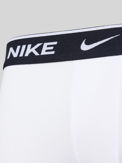 Productfoto, Trunks aus Baumwoll-Mix Modell 'ESSENTIAL' van Nike met elastische logoband, aansluitende fit, wit en zwart, katoen-elastaanmix.