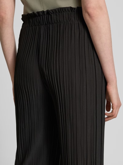 ZABAIONE Spodnie materiałowe z prostą nogawką z plisami model ‘Vi44va’ Czarny 3