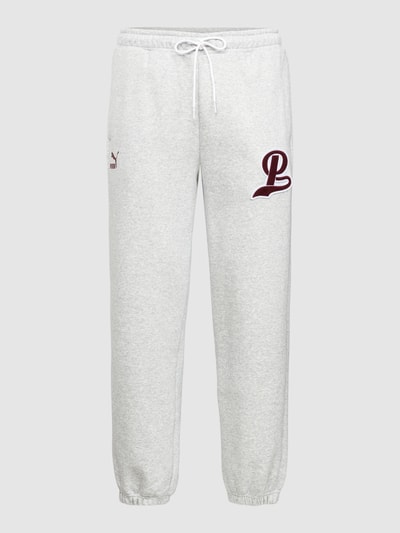 PUMA PERFORMANCE Sweatpants mit Logo-Stitching Hellgrau Melange 2