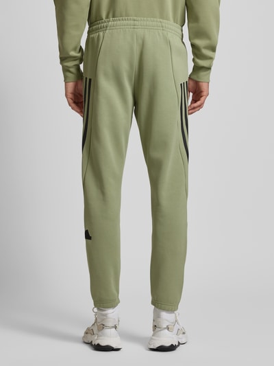 ADIDAS SPORTSWEAR Tapered fit sweatpants met labeltypische strepen Olijfgroen - 5