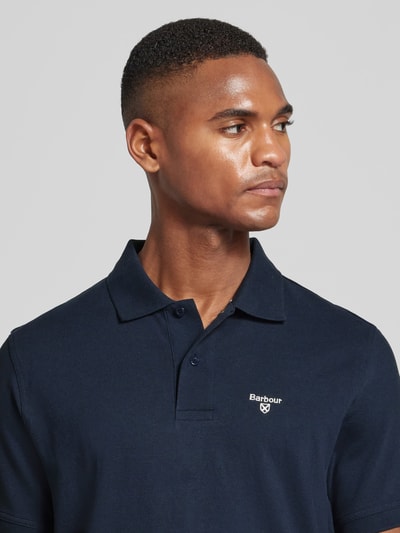 Barbour Slim Fit Poloshirt mit Label-Stitching Marine 3