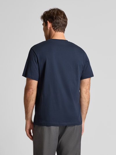 SELECTED HOMME T-shirt o kroju regular fit z mieszanki bawełny model ‘ASPEN’ Granatowy 5