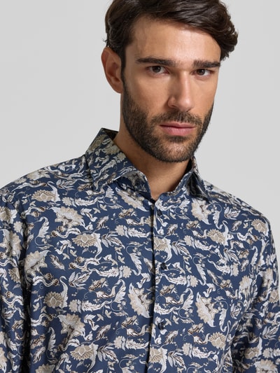 Christian Berg Men Regular Fit Business Hemd aus Baumwolle mit Kentkragen Marine 3