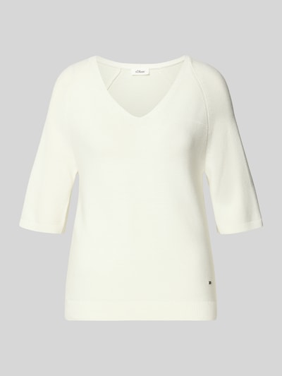 Produktfoto, Regular Fit Strickpullover aus Baumwoll-Mix von s.Oliver RED LABEL in Unifarben, feine Strickstruktur, kurzarm, V-Ausschnitt, dezente Logo-Applikation aus Metall