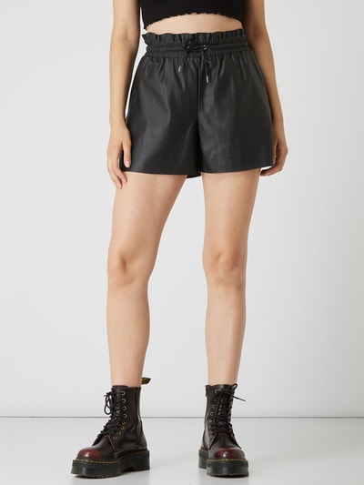 Review Shorts in Leder-Optik  Black 4