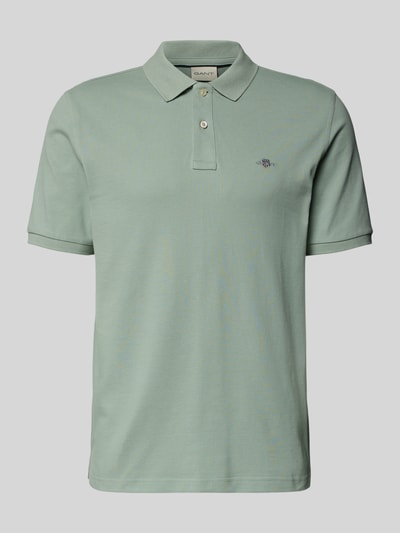 Produktfoto, Slim Fit Poloshirt mit Logo-Stitching von Gant aus bawełna, krój slim fit, kołnierzyk polo, krótki rękaw, długość tyłu w rozmiarze M: 70 cm