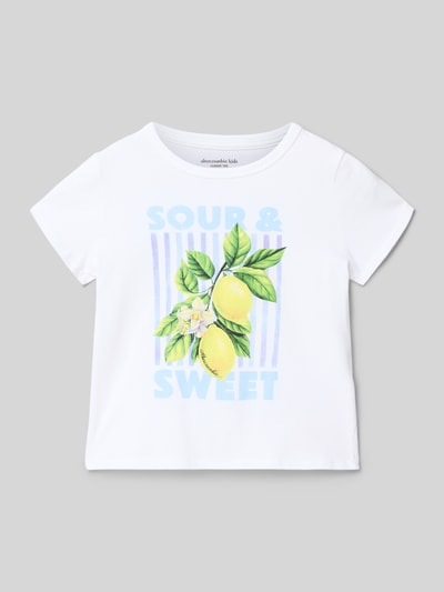 Produktfoto, Kinder T-Shirt von Abercrombie&Fitch aus Baumwoll-Mix, weiß mit Motiv-Print Modell 'SOUR & SWEET', Regular-Fit, Rundhalsausschnitt, Rückenlänge bei Größe 134: 41 cm