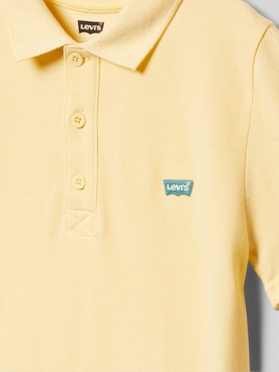 Levi’s® Kids Poloshirt mit Label-Stitching Modell 'BATWING' Hellgelb 2