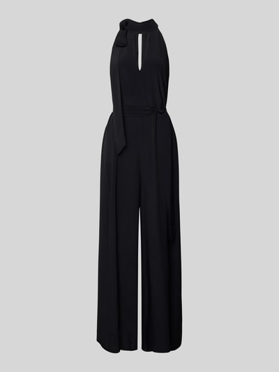 Produktfoto, czarny kombinezon Regular Fit z czystej wiskozy Model 'Chiva' od Ted Baker, wykończenie matowe, ozdobna kokarda, wycięcie w kształcie łezki, krój bez rękawów, taliowany fason, długość tyłu w rozmiarze 36: 150 cm, szerokość w rozmiarze 36: 50 cm, całkowita długość w rozmiarze 36: 150 cm, długość wewnętrzna nogawki w rozmiarze 36: 79 cm.