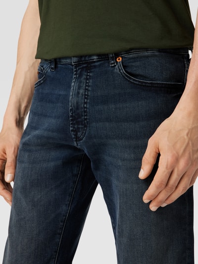 BOSS Orange Regular fit jeans met labeldetail, model 'MAINE' Rookblauw - 3