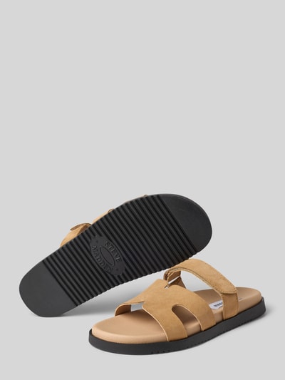 Produktfoto, Sandalette aus Leder Modell 'Missile' von Steve Madden mit Abgerundete-Spitze, Klettverschluss und 2 cm Absatzhöhe, Farbe beige, matte Oberfläche, Größe 40.
