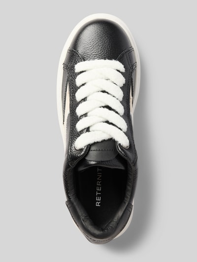 Produktfoto, Sneaker aus echtem Leder Modell 'LE PROMENEUR' von RETERNITY, czarno-biała kolorystyka, sznurowane, gładka podeszwa, zaokrąglony krój, wysokość obcasa w rozmiarze 44: 4 cm, wysokość cholewki w rozmiarze 44: 7 cm, szerokość w rozmiarze 44: 9 cm