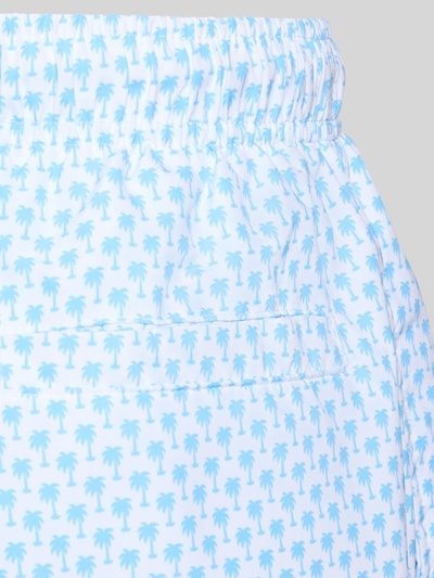 Produktfoto, Badehose mit Gesäßleistentasche von MCNEAL in Weiß mit blauem Palmenmuster, Elastischer Bund mit Kordelzug, Logo-Stitching