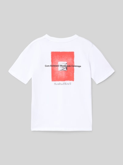 Jongen draagt T-shirt uit katoen van JACK & JONES, recht model, ronde hals, met korte mouwen, ruglengte maat 140: 55 cm, geheel van achteren