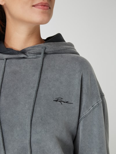 Review Cropped Hoodie mit überschnittenen Schultern  Anthrazit 3