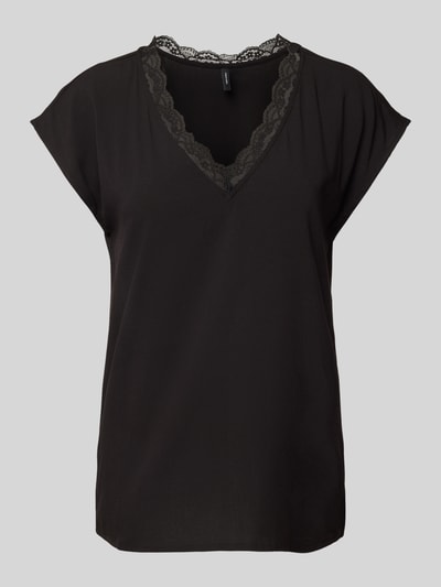 VERO MODA Top bluzkowy o kroju regular fit z dekoltem w serek model ‘BELLA’ Czarny 2