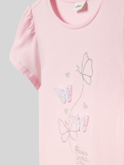 Produktfoto, Regular Fit T-Shirt aus reiner Baumwolle von s.Oliver RED LABEL in Rosa mit Motiv-Stitching Schmetterlinge, unifarben, Rundhals, kurzarm mit Raffung, Jersey-Struktur
