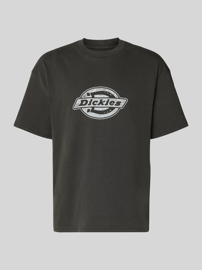 Produktfoto, schwarzes Herren T-Shirt mit weiß-grauem Logo-Print von Dickies, Reine Baumwolle, Relaxed-Fit, Modell 'PLAINVILLE'