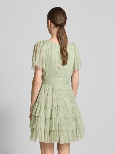 LACE & BEADS Sukienka koktajlowa z efektem stopniowania i dekoltem w serek Jasnozielony 5