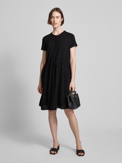 Emporio Armani Knielanges Kleid im Stufen-Look Black 1