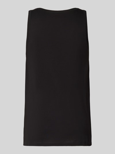 Produktfoto, schwarzes Tank Top mit Label-Detail im 3er-Pack Modell 'Modern' von BOSS aus Baumwoll-Elasthan-Mix, eng anliegender Schnitt, breite Träger.