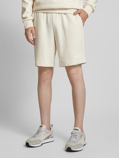 PUMA PERFORMANCE Regular Fit Sweatshorts mit Label-Print Offwhite 4