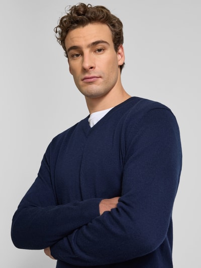 Christian Berg Men Wollpullover mit V-Ausschnitt und Kaschmir-Anteil Marine 3