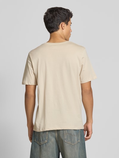 Jack & Jones T-Shirt mit Label-Print Modell 'JAXON' Offwhite 5