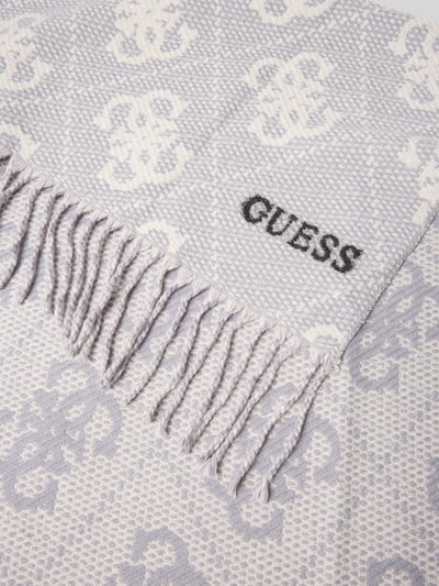 Guess Schal mit Viskose-Anteil Modell 'Jacquard' Hellgrau 2